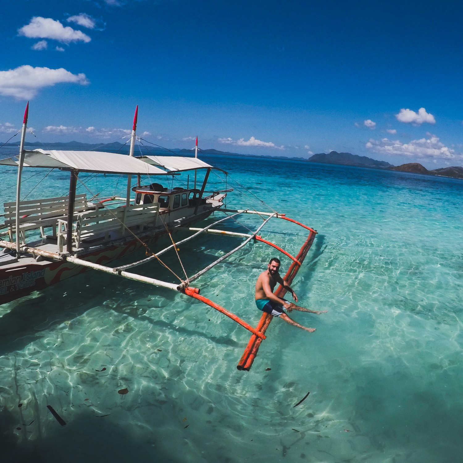 Turquoise water in Coron