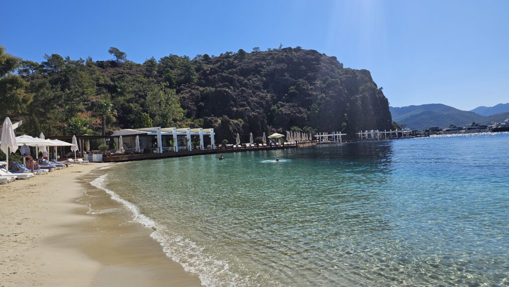 The beach at D Maris Bay